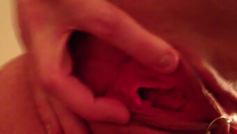 Girl Masturbates With Pussy Play And Ass Gaping