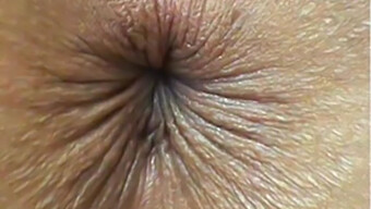 Winking Butthole Close-Up Op De Webcam