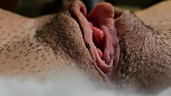 10 Menit Close-Up Dari Orgasme Vagina Yang Intens