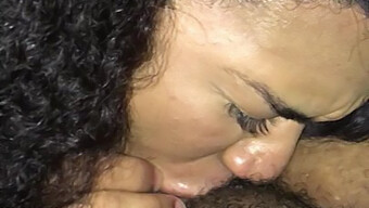 Blowjob Kontol Hitam Besar Dari Seorang Latina