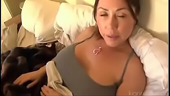 Milf De Tetas Enormes Recibe Una Corrida Interna Y Es Follada