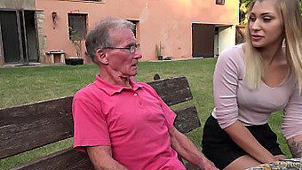 Sesso Anale Duro E Selvaggio Con Un Nonno Arrapato E La Sua Nonna Desiderosa