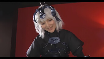 Bebidas En Un Video Porno Japonés De Cosplay