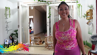 Big Tits Asian Milf Sarah In Pink Leggings