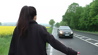 Deutsche Autofahrt Mit Einer Amateur-Oral- Und Big-Cock-Action