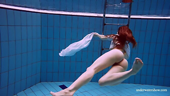 European Beauty'S Naked Underwater Show